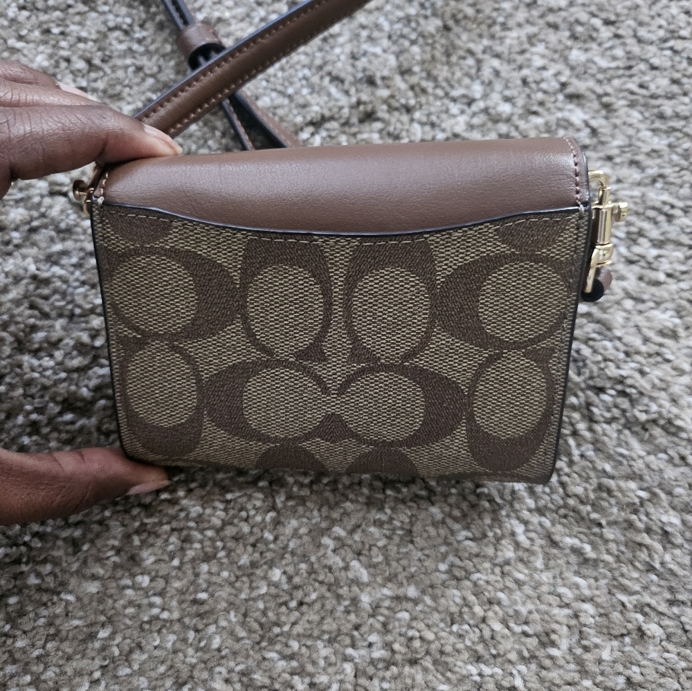 Coach Mini Envelope Wallet - Picture 2 of 4